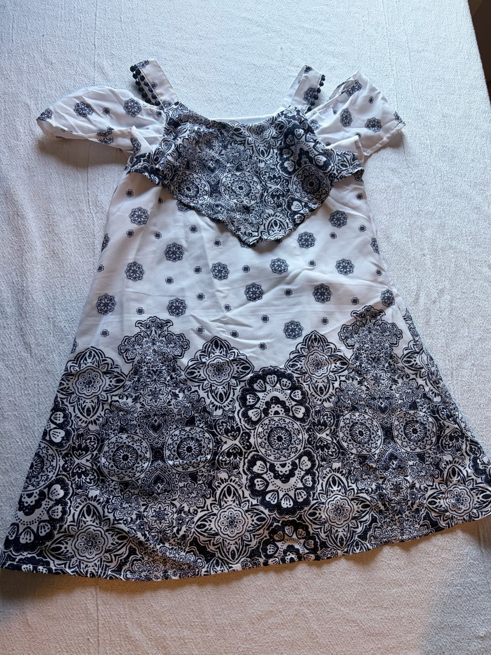 wonder nation Blue & White Cold-Shoulder Medallion Print Dress